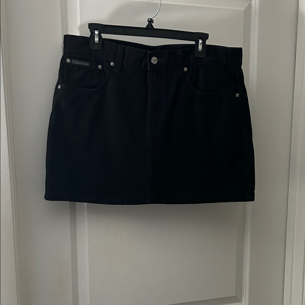 Calvin Klein Women's Black Mini Skirt